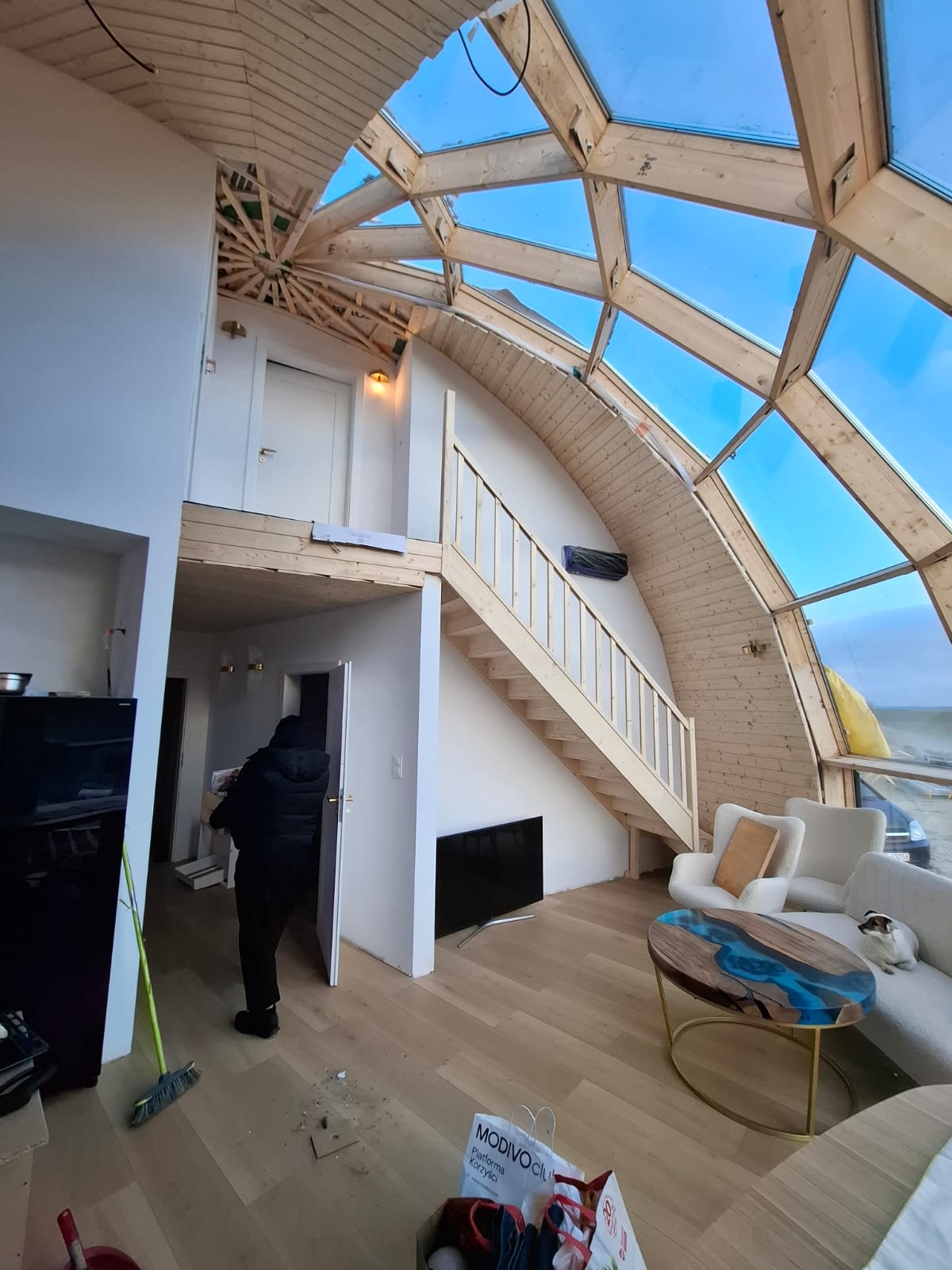 Interior at Dobrosfera 8