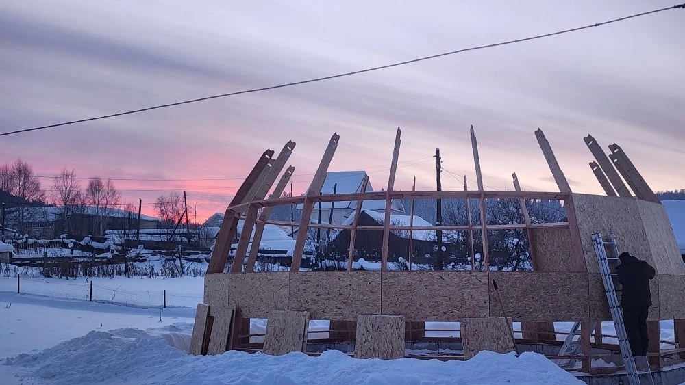 Assembling the dome 10